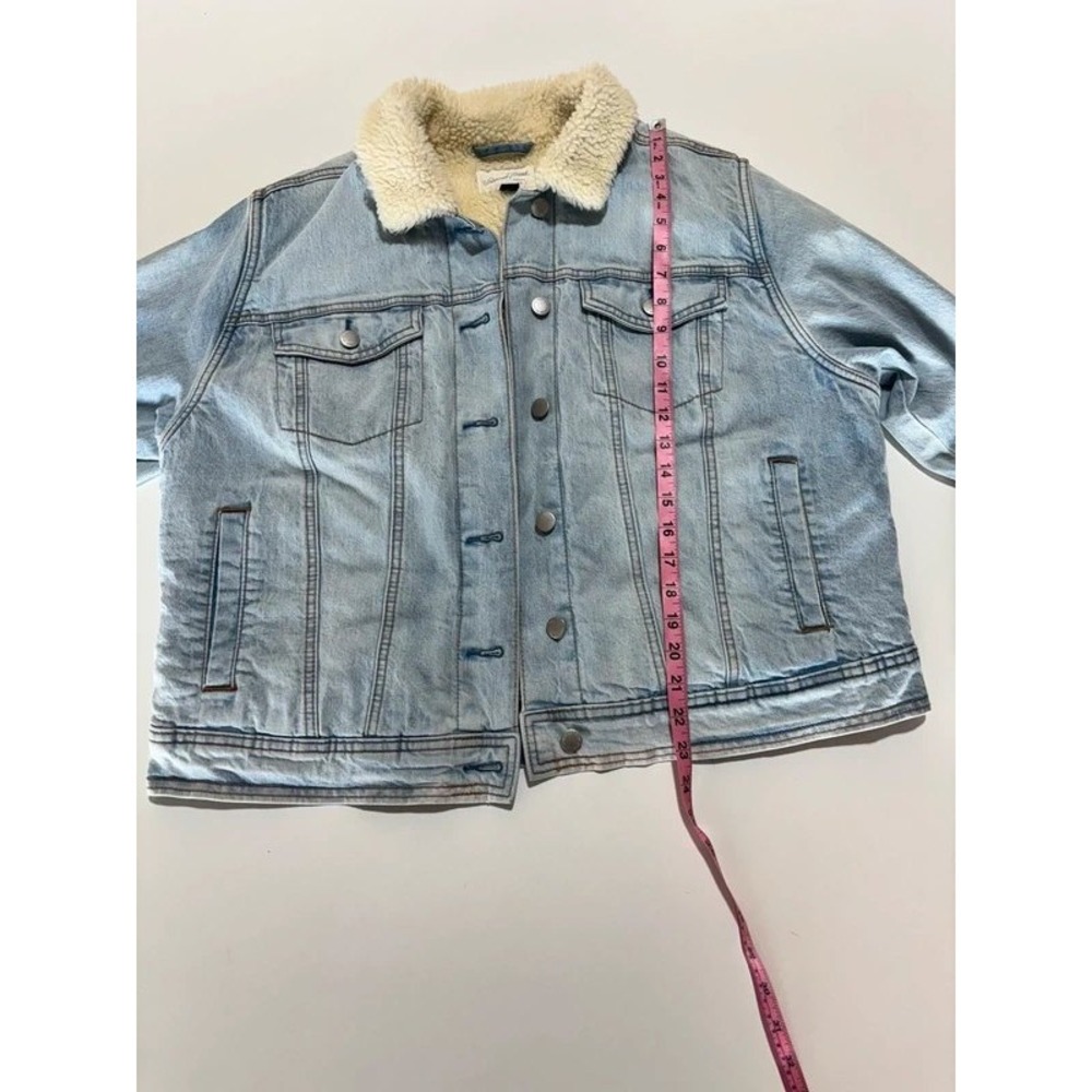 Universal Thread Womens XL Sherpa Lined Denim Trucker Jacket Light Wash Blue - Picture 4 of 6